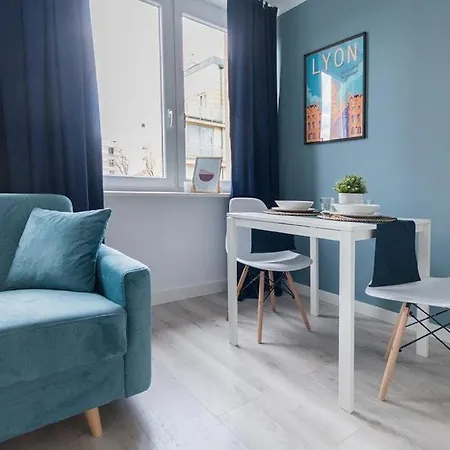 Close-chic -3 Bedrooms - - Ogrodowa